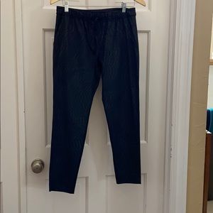 Lululemon jet crop slim 25.5’’ shift horizon bl 6